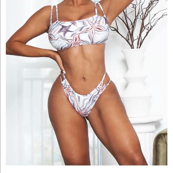 Swim suit bundle - Picture 2 of 4